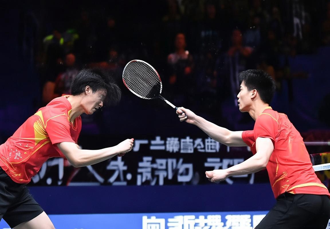 2017乒坛巅峰对决：丁宁陈梦精彩瞬间回顾(图1)