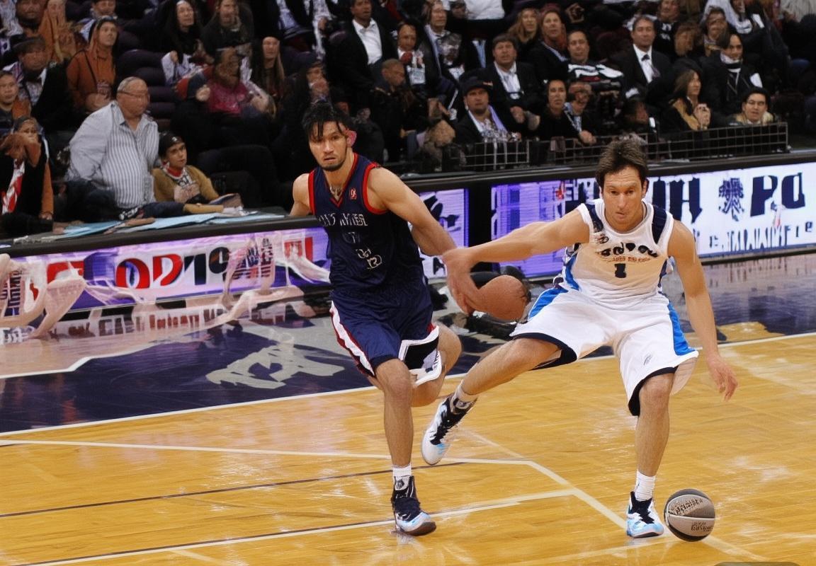 2013NBA詹姆斯60分制霸山猫：热火团队篮球史诗(图2)